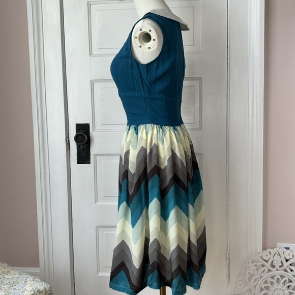 QUEEN OF HEARTS BY LETTY TENANT RETRO COLLARED DRESS - Picture 5 of 10